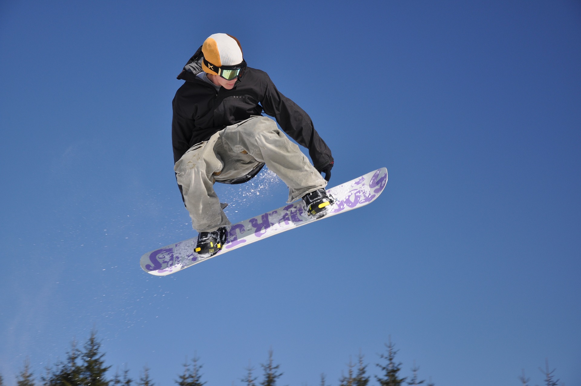 snowboarding-3176182_1920.jpg